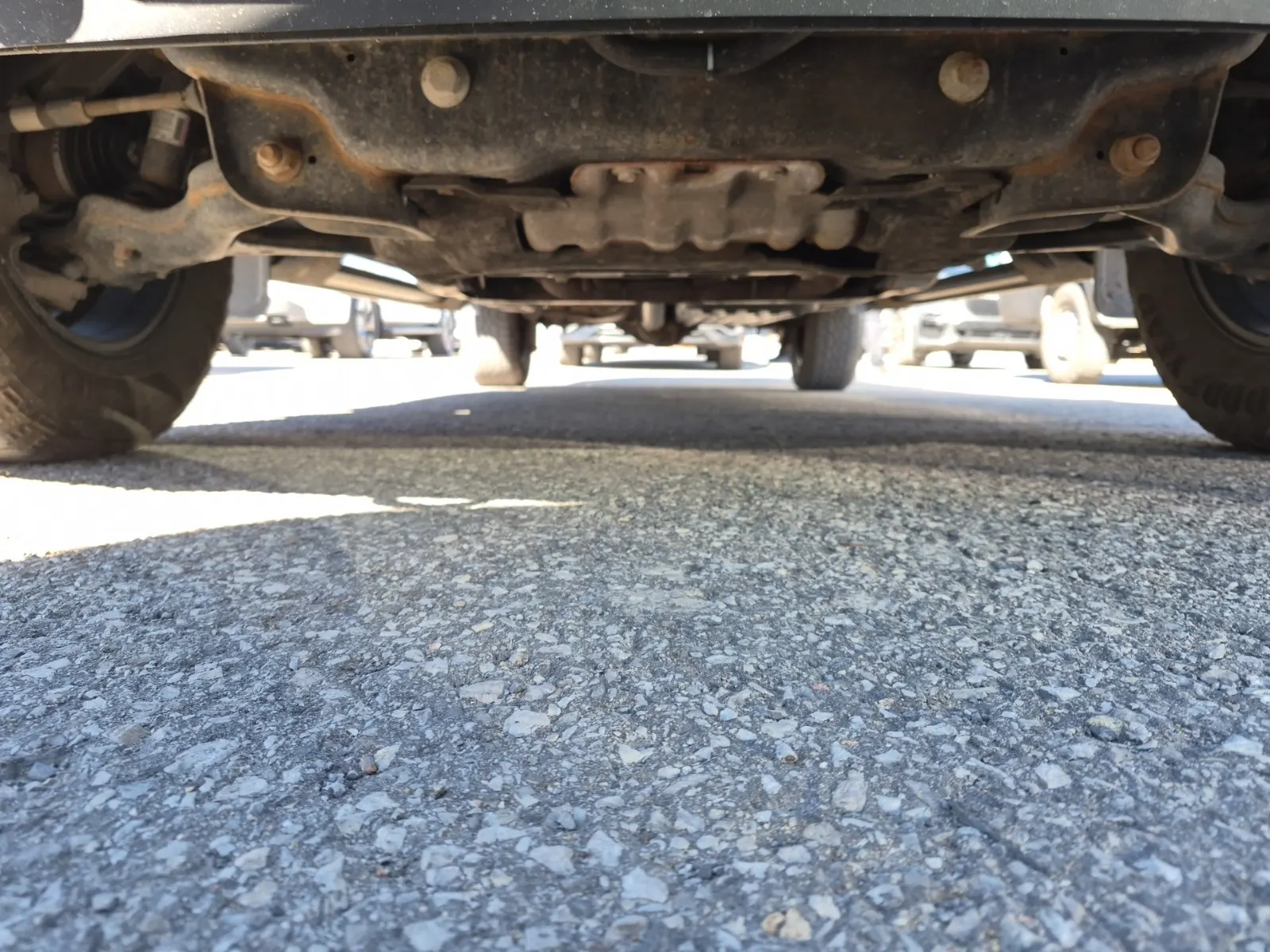 Undercarriage - Front Photo