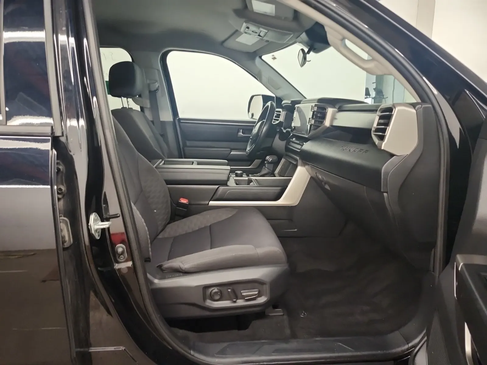 Right Side Interior Photo