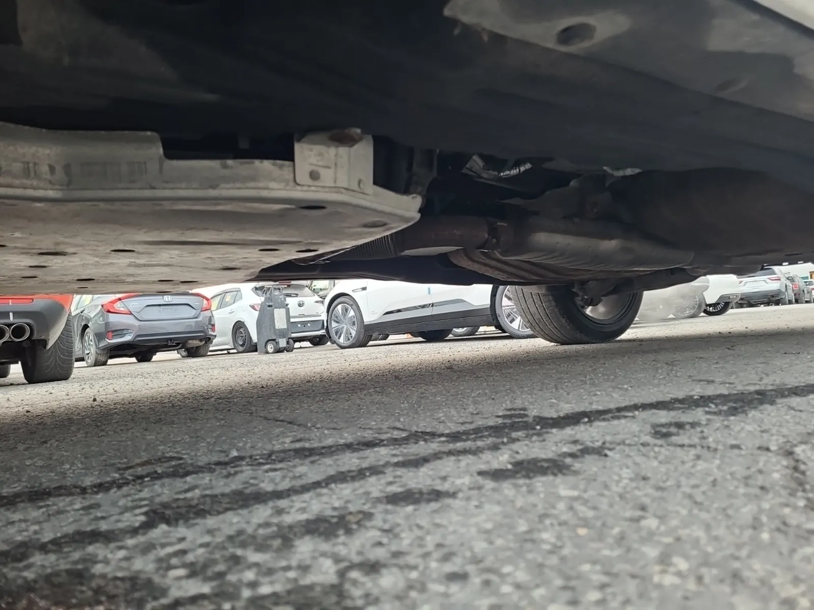 Undercarriage - Driver Photo