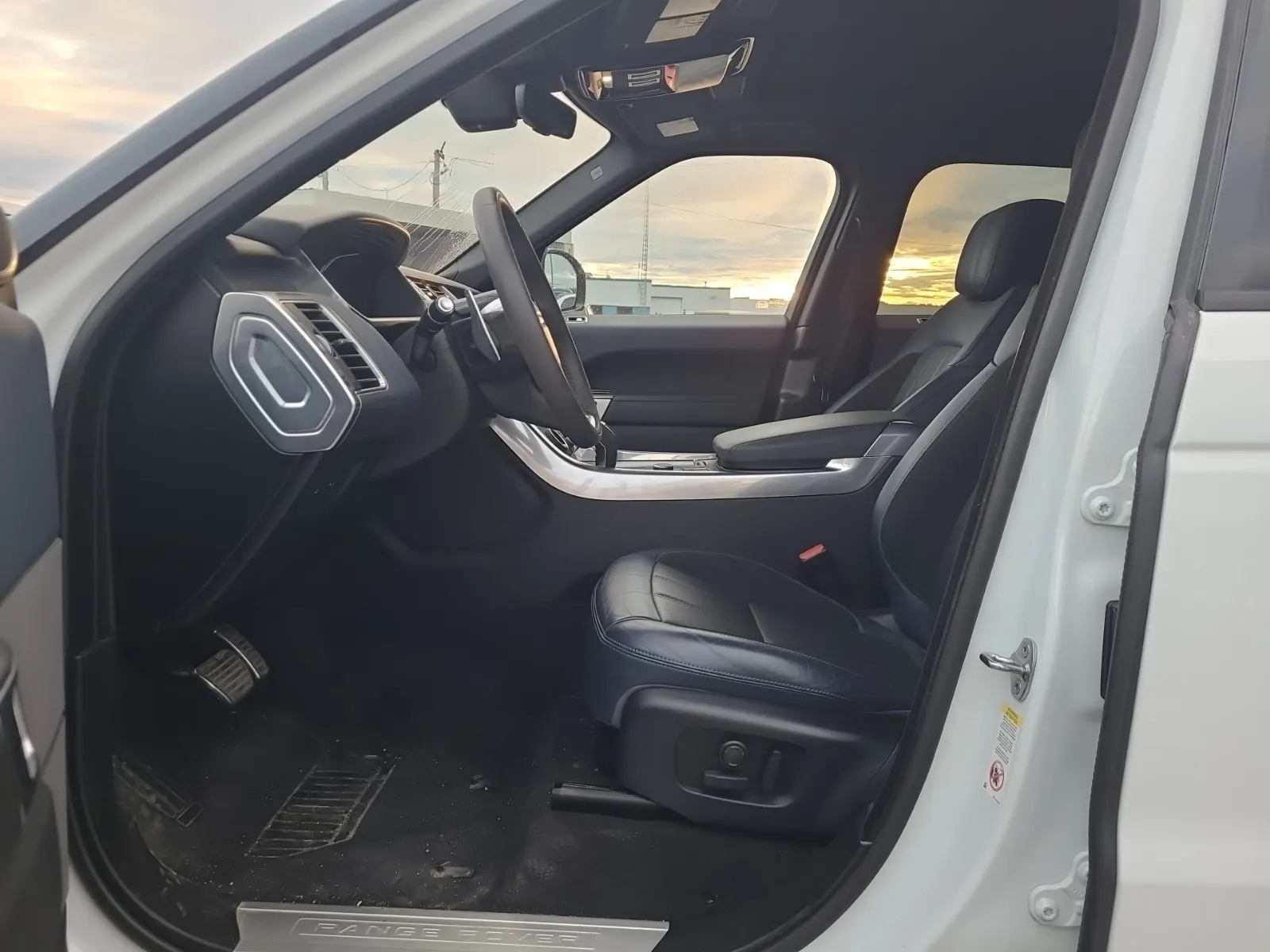 Front Interior Photo