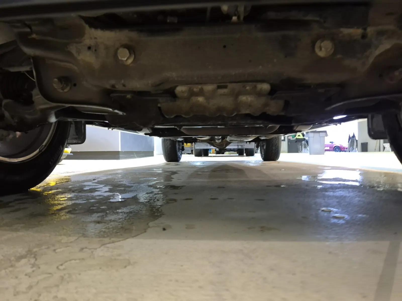 Undercarriage - Front Photo