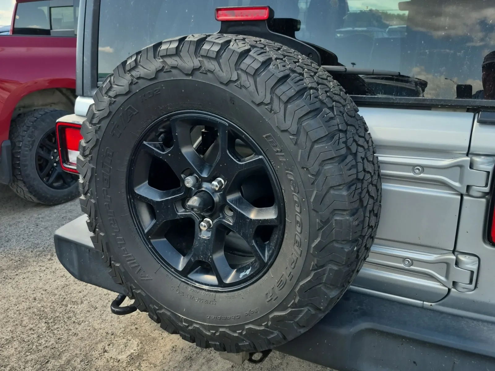 Spare Tire & Wheel Photo