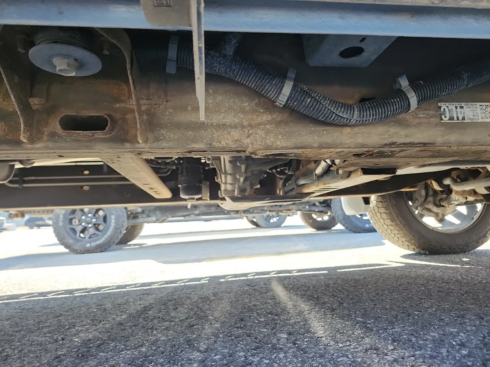 Undercarriage - Passenger Photo