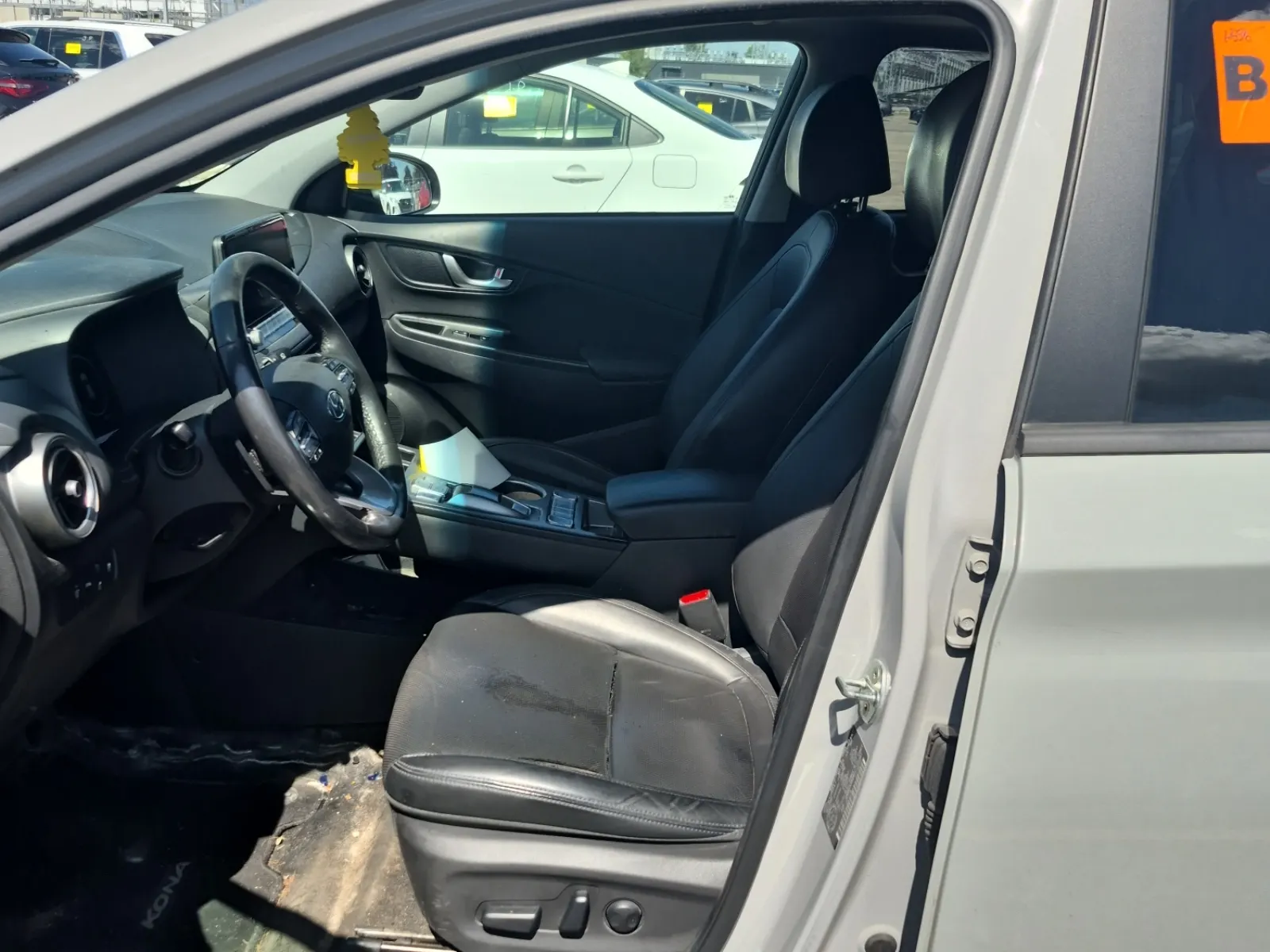 Front Interior Photo