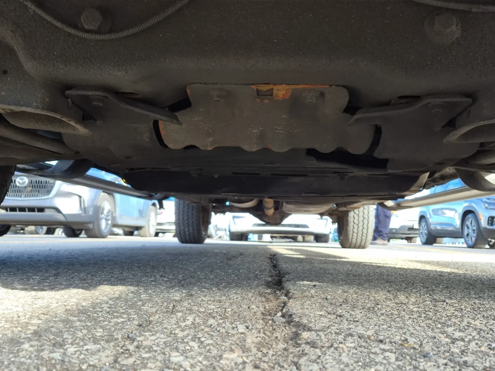 Undercarriage - Front Photo