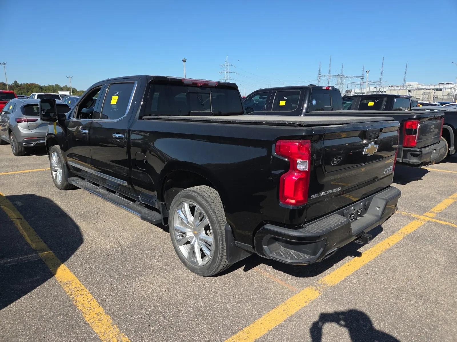 Driver Rear 3/4 Photo