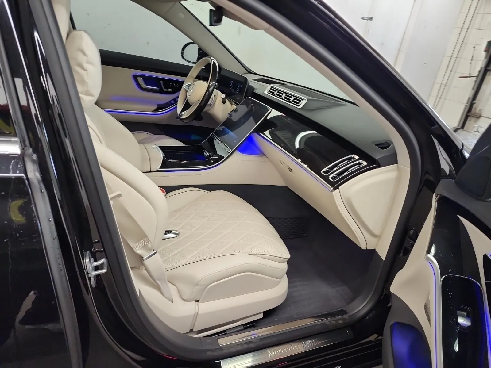 Right Side Interior Photo