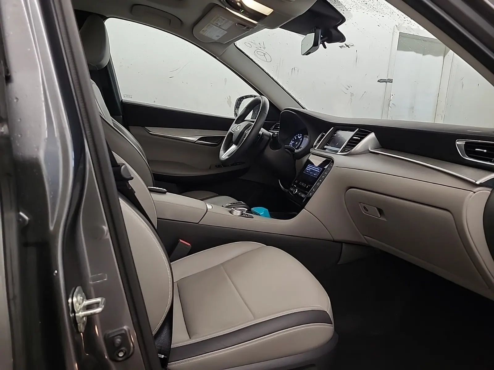 Right Side Interior Photo