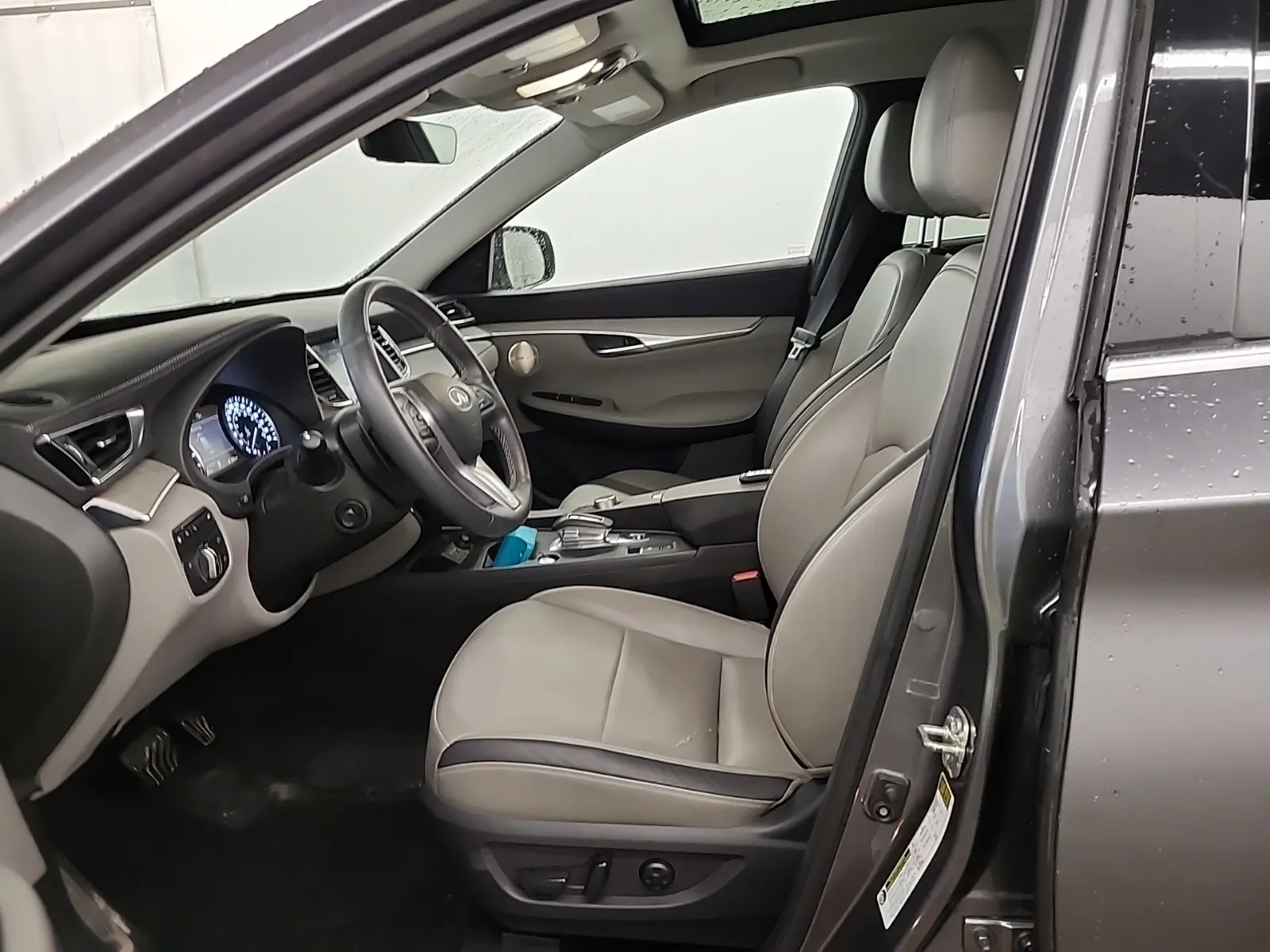 Front Interior Photo