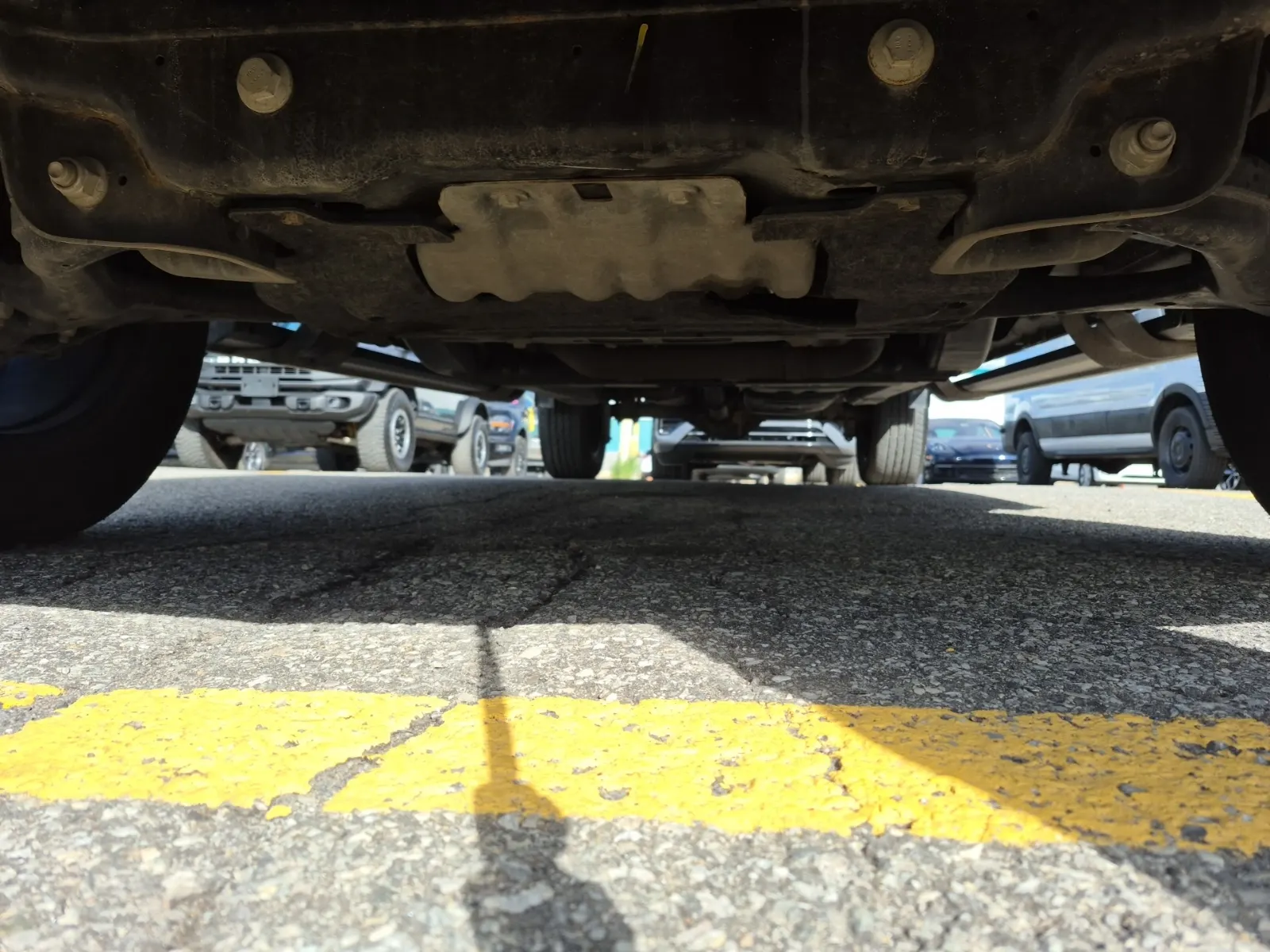 Undercarriage - Front Photo