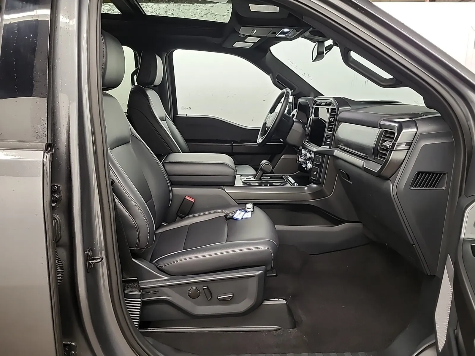 Right Side Interior Photo