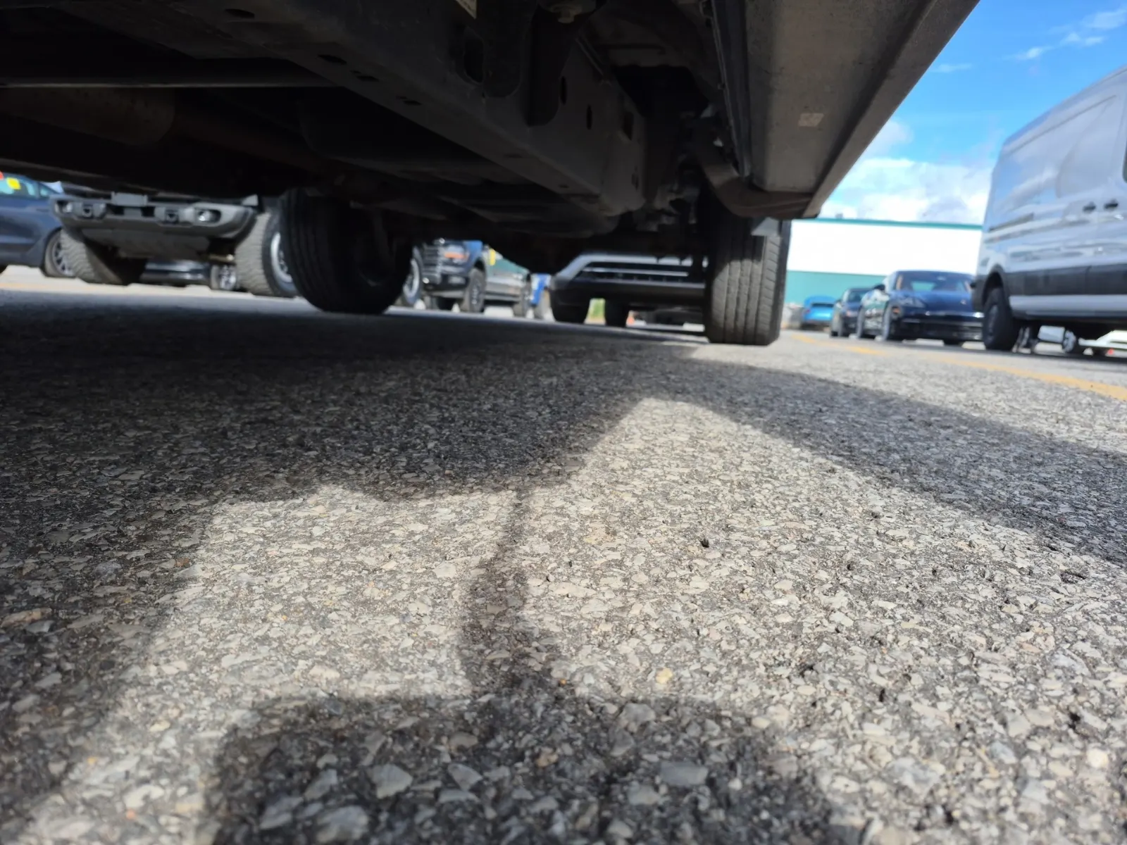 Undercarriage - Driver Photo