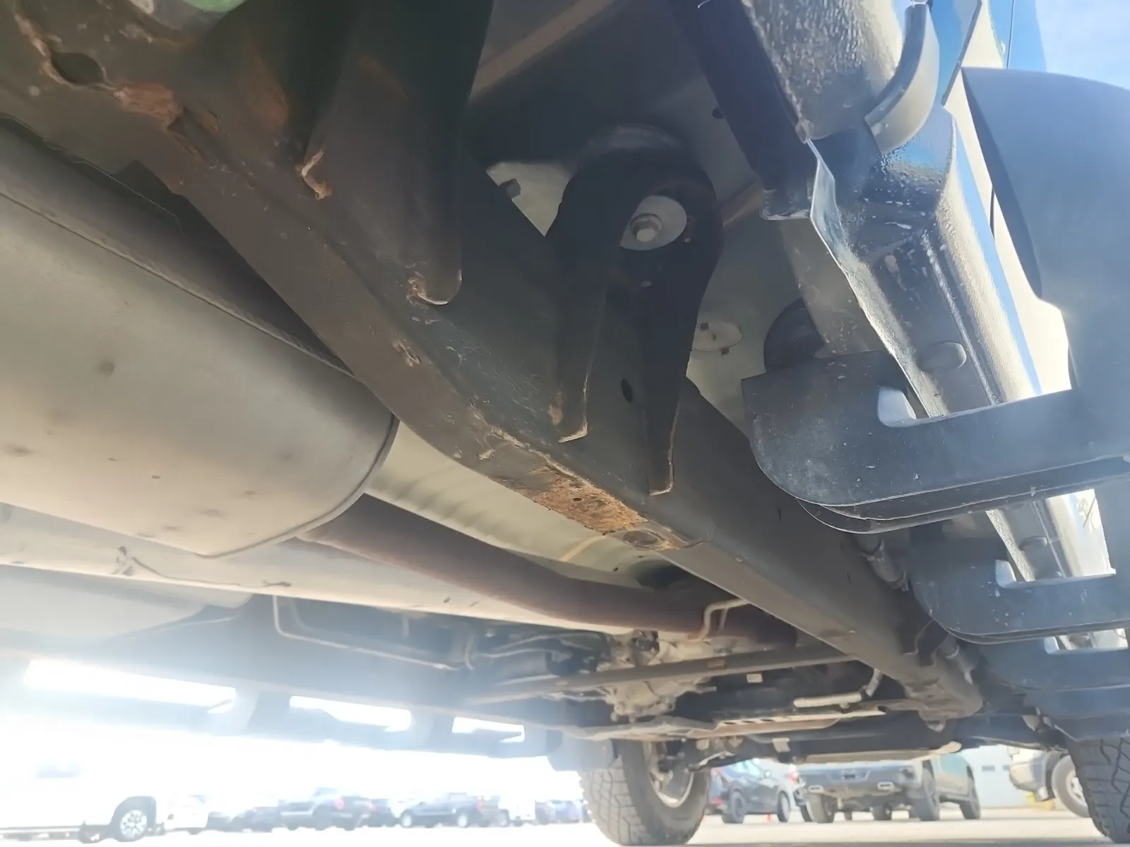Undercarriage - Passenger Photo