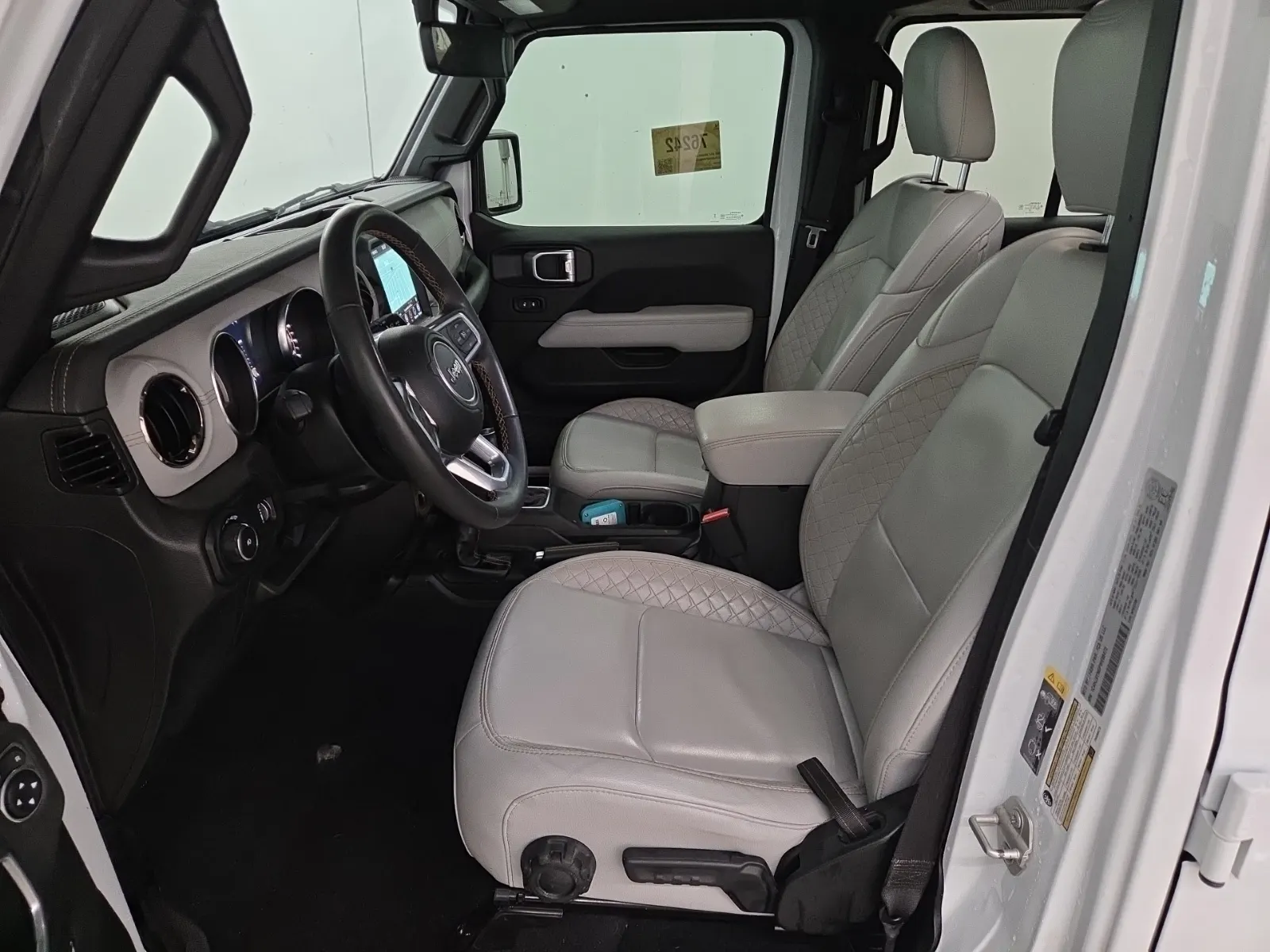 Front Interior Photo