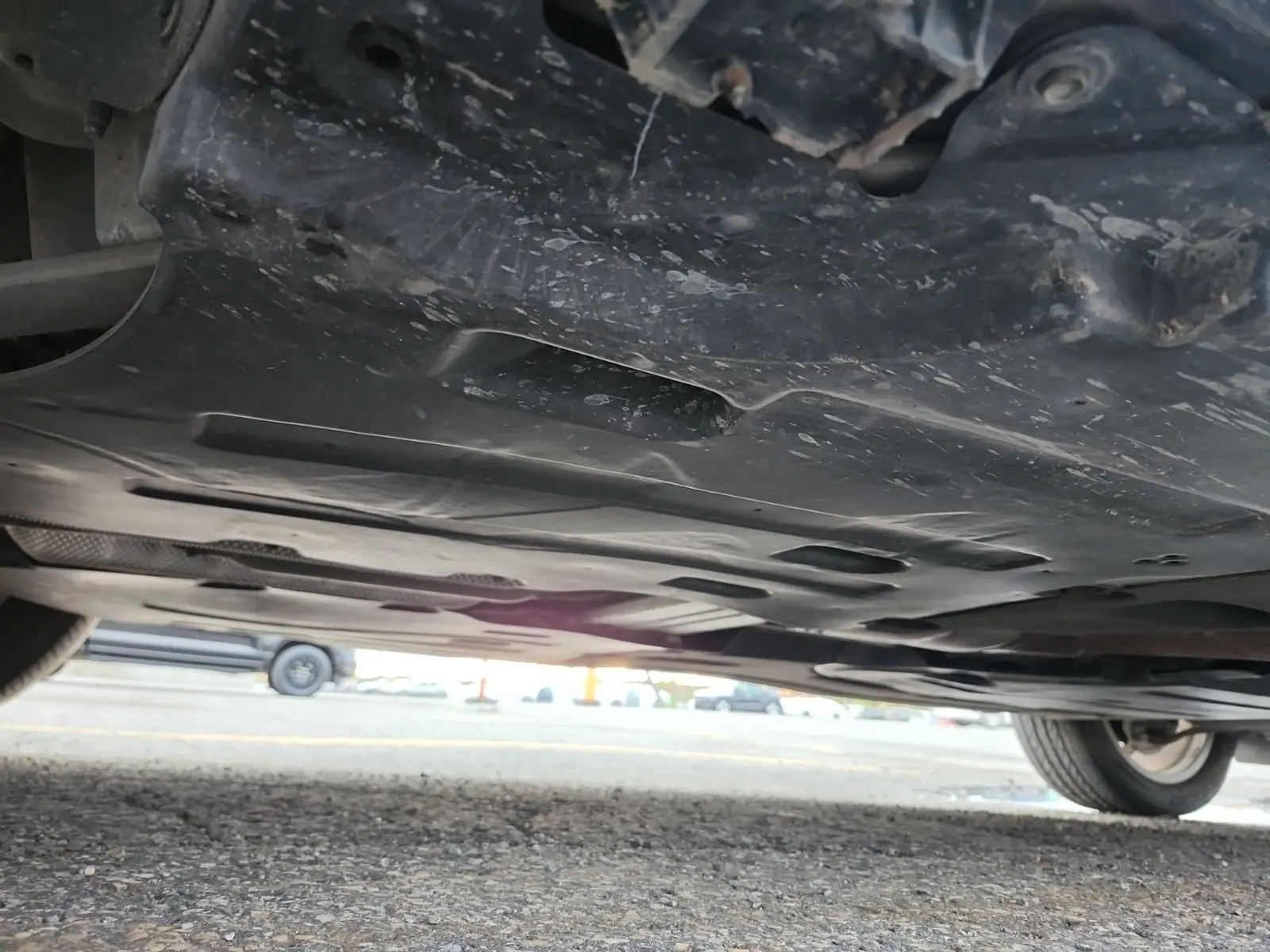 Undercarriage - Passenger Photo