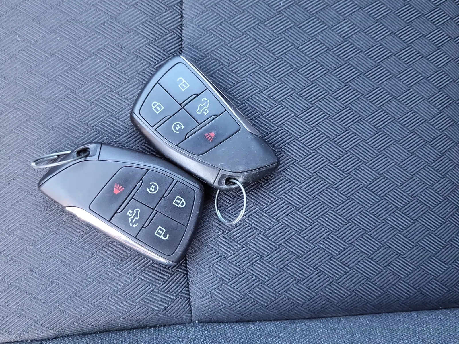 Keys/Fobs/Manual Photo