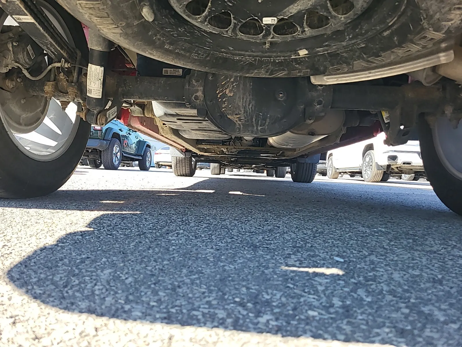 Undercarriage - Rear Photo