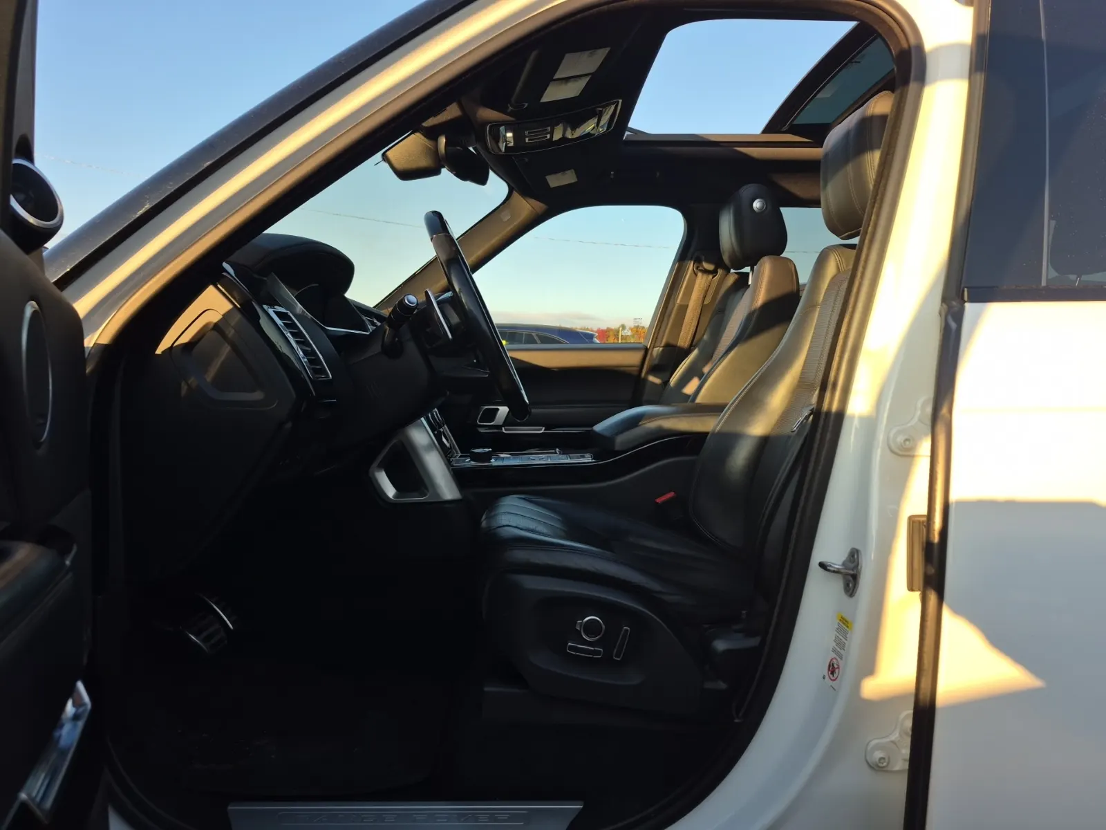 Front Interior Photo