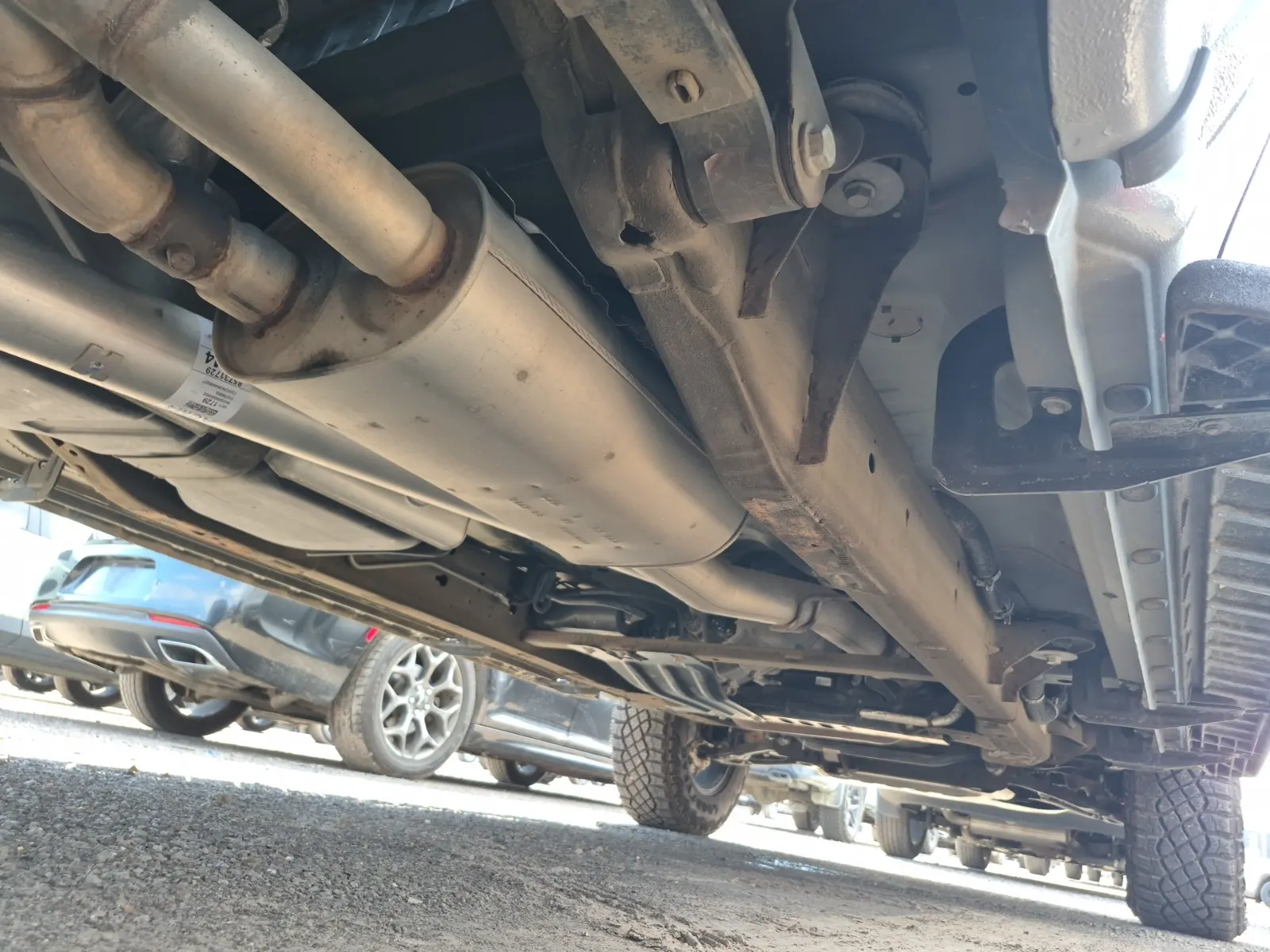 Undercarriage - Passenger Photo