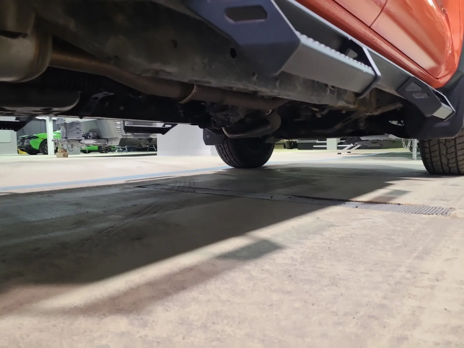 Undercarriage - Passenger Photo