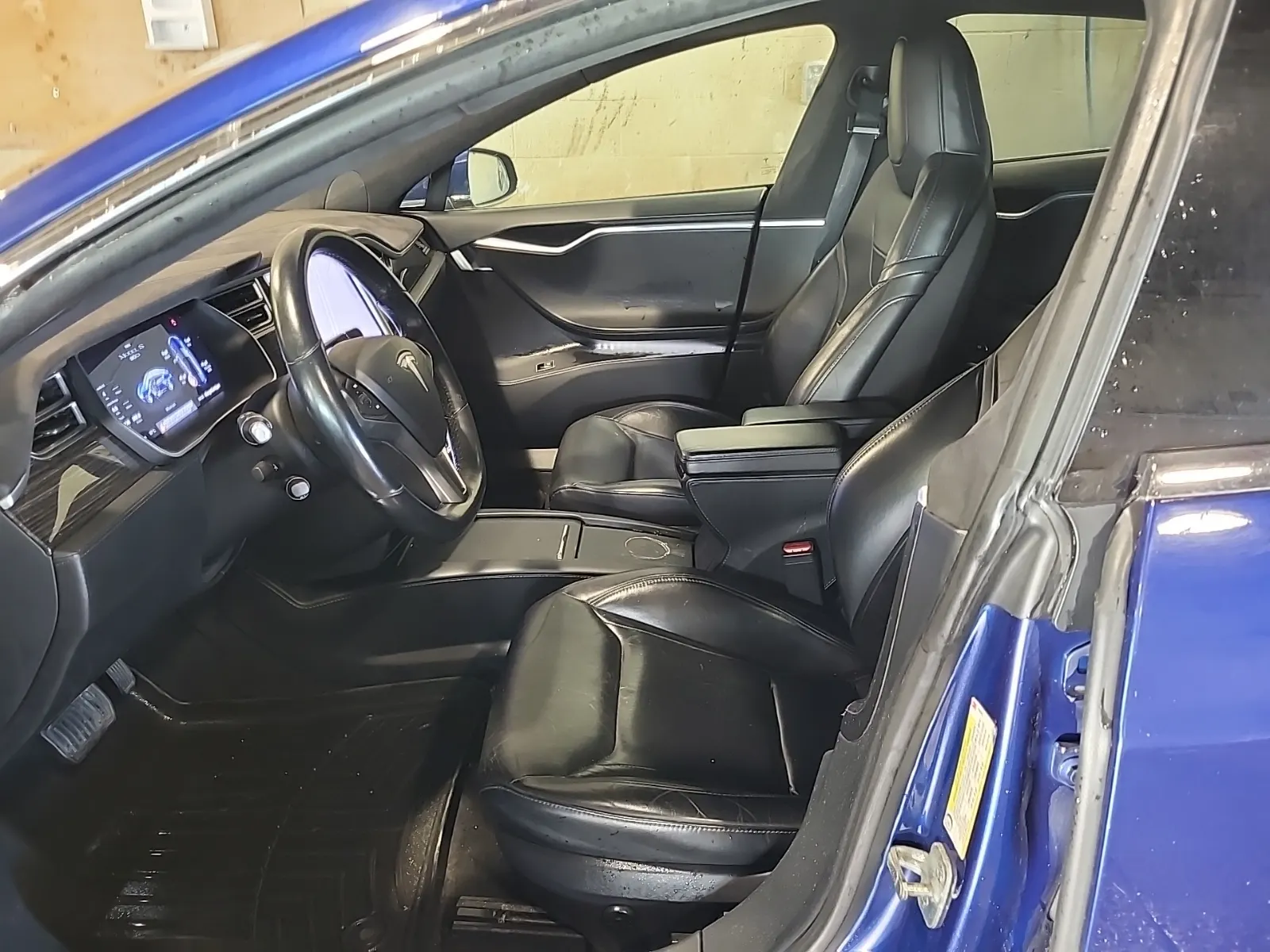 Front Interior Photo