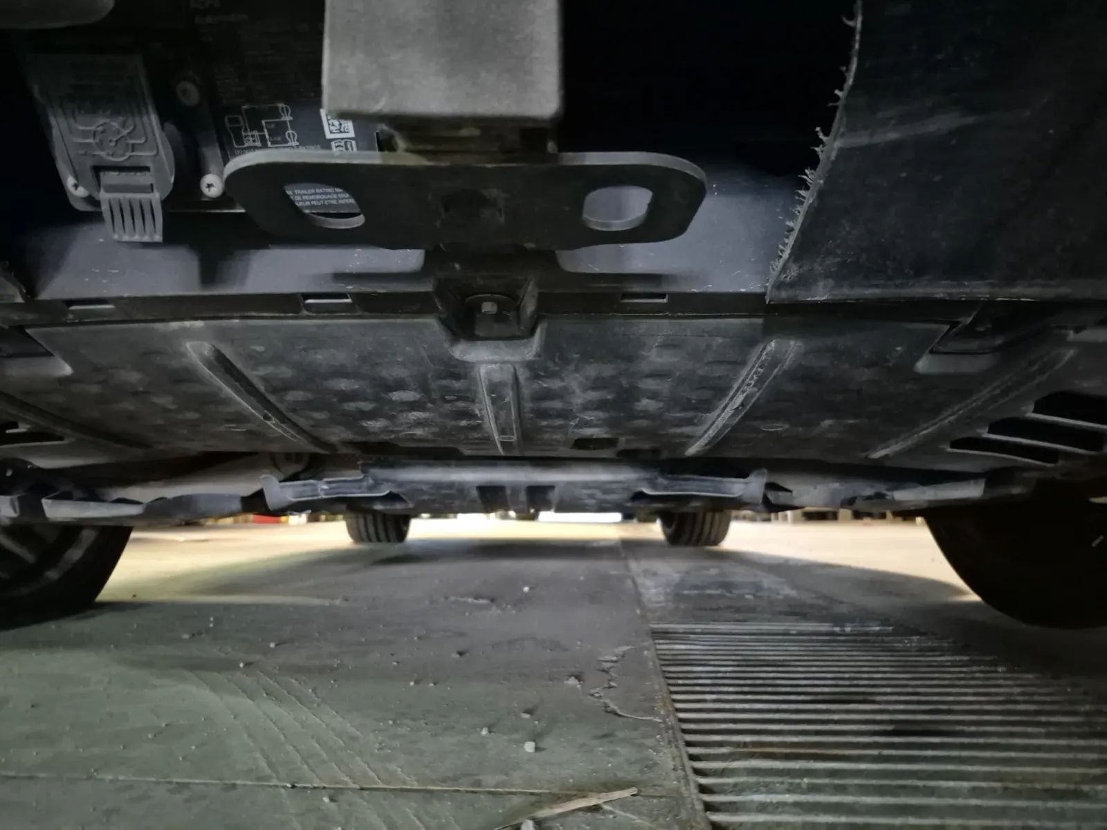 Undercarriage - Rear Photo