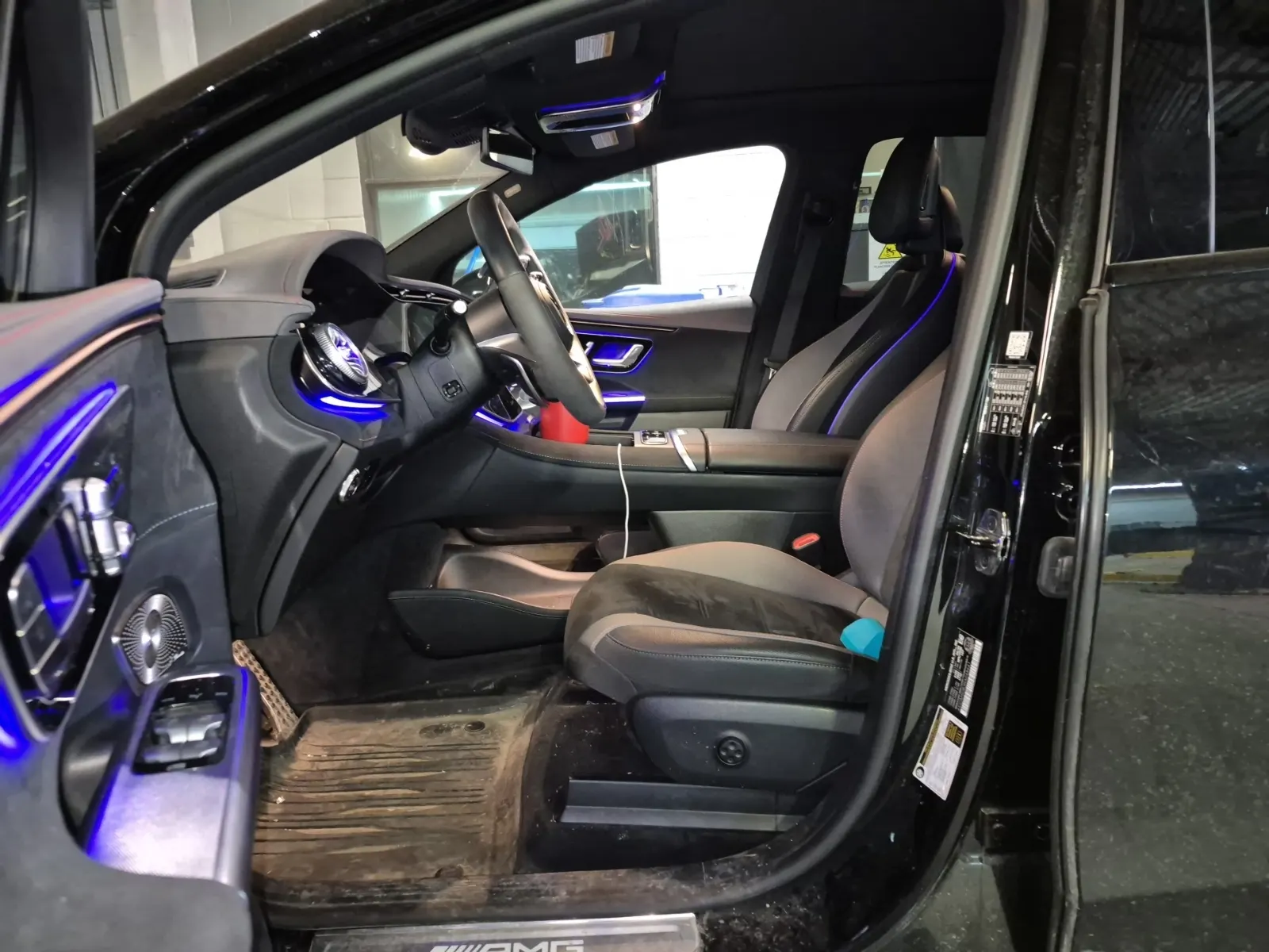 Front Interior Photo