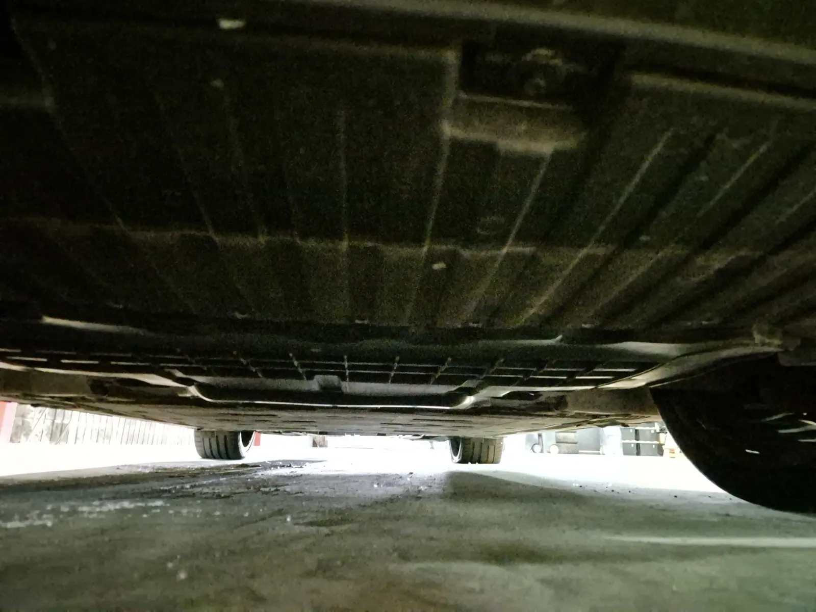 Undercarriage - Front Photo