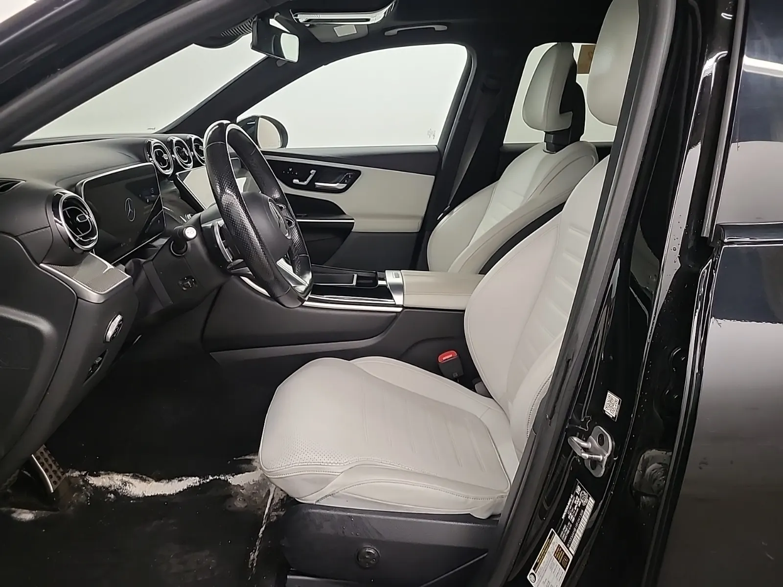 Front Interior Photo