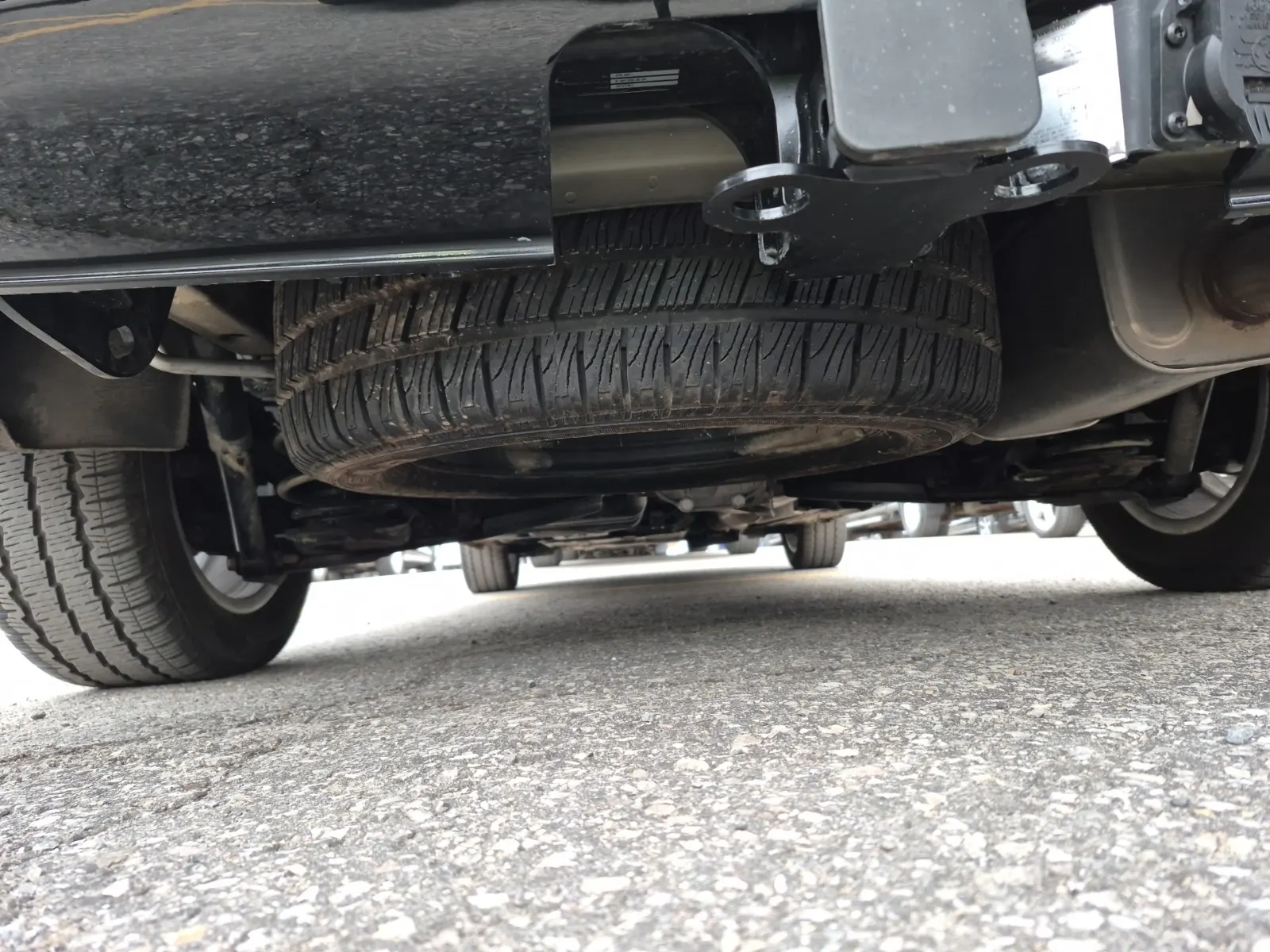 Undercarriage - Rear Photo