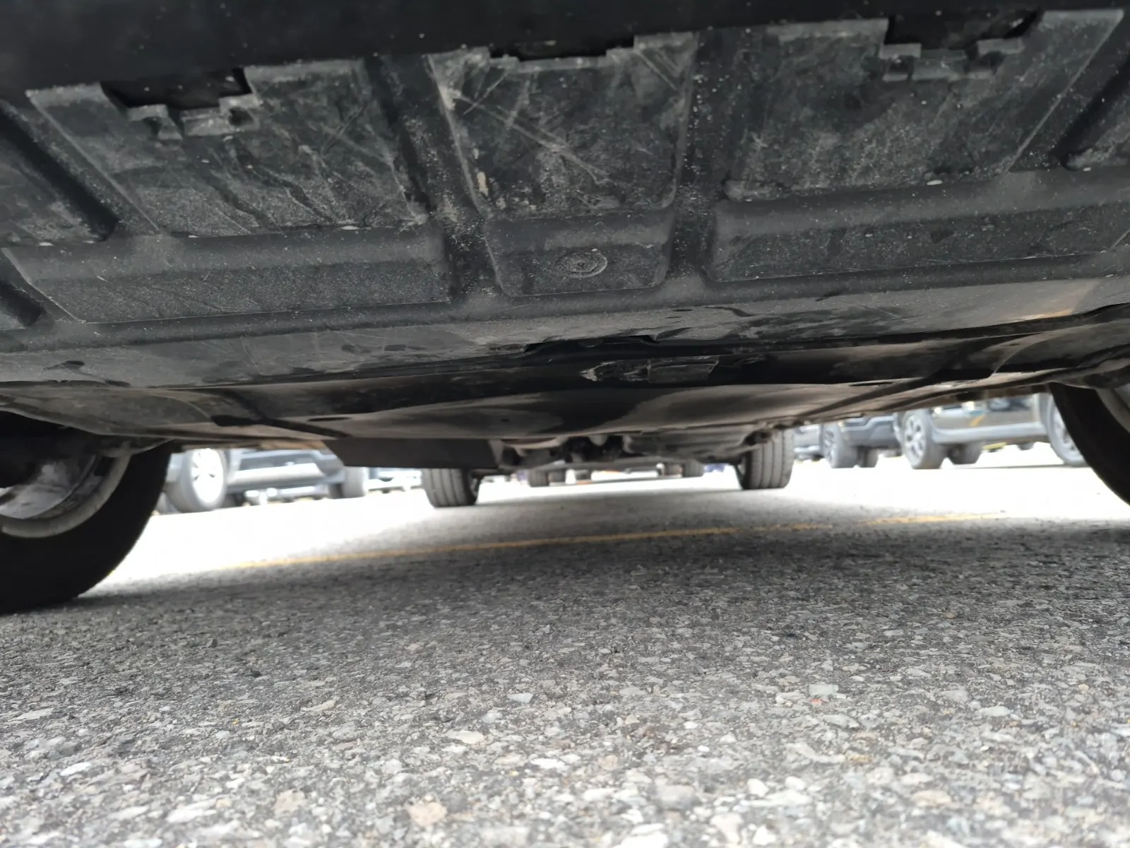 Undercarriage - Front Photo