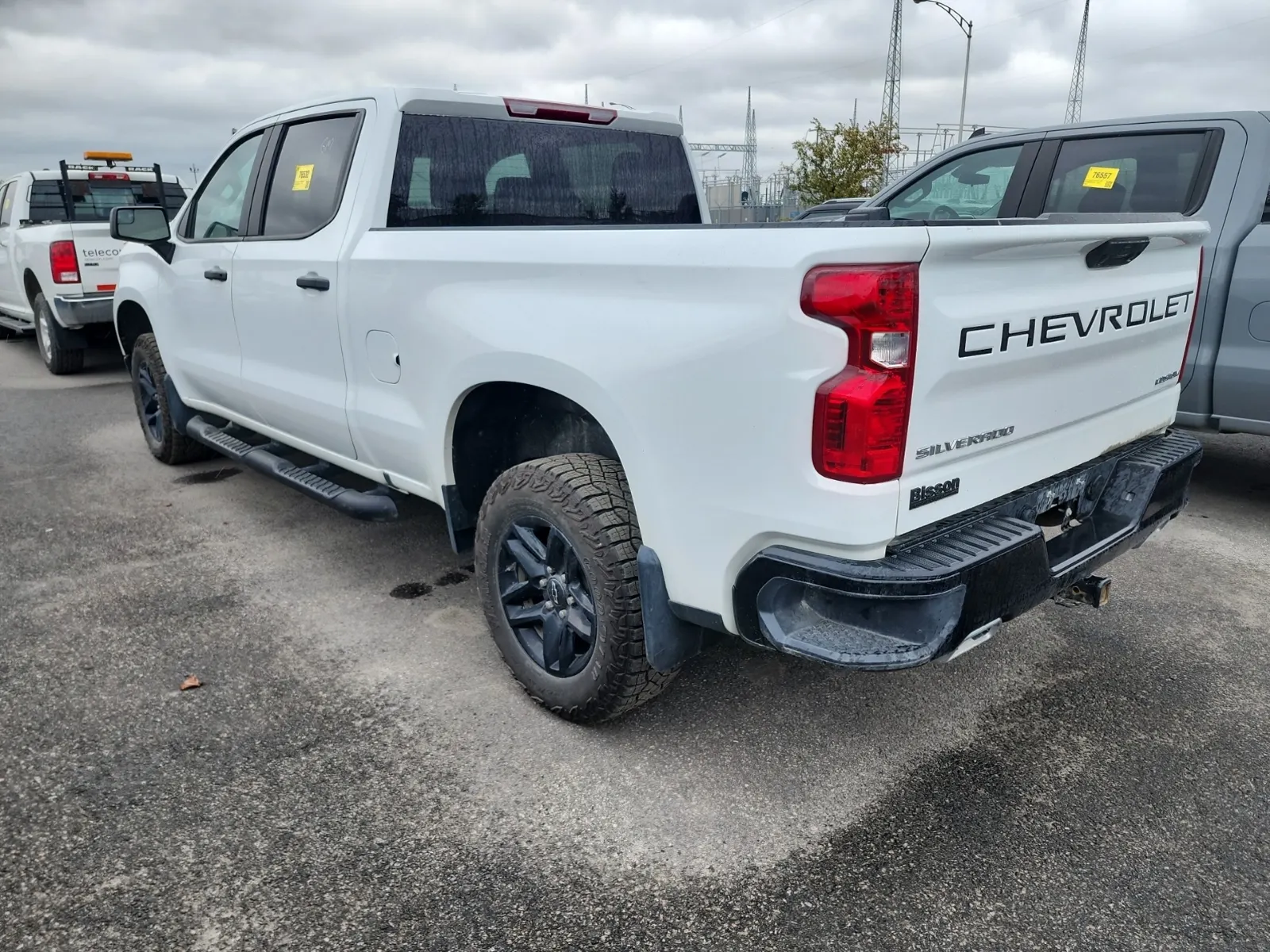 Driver Rear 3/4 Photo