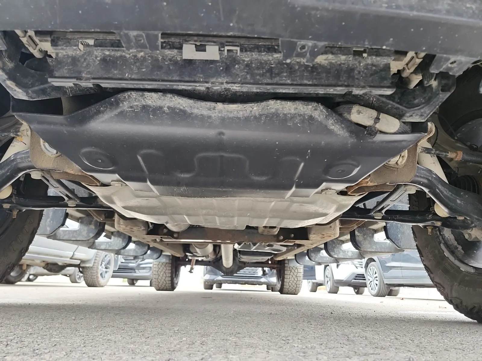 Undercarriage - Front Photo