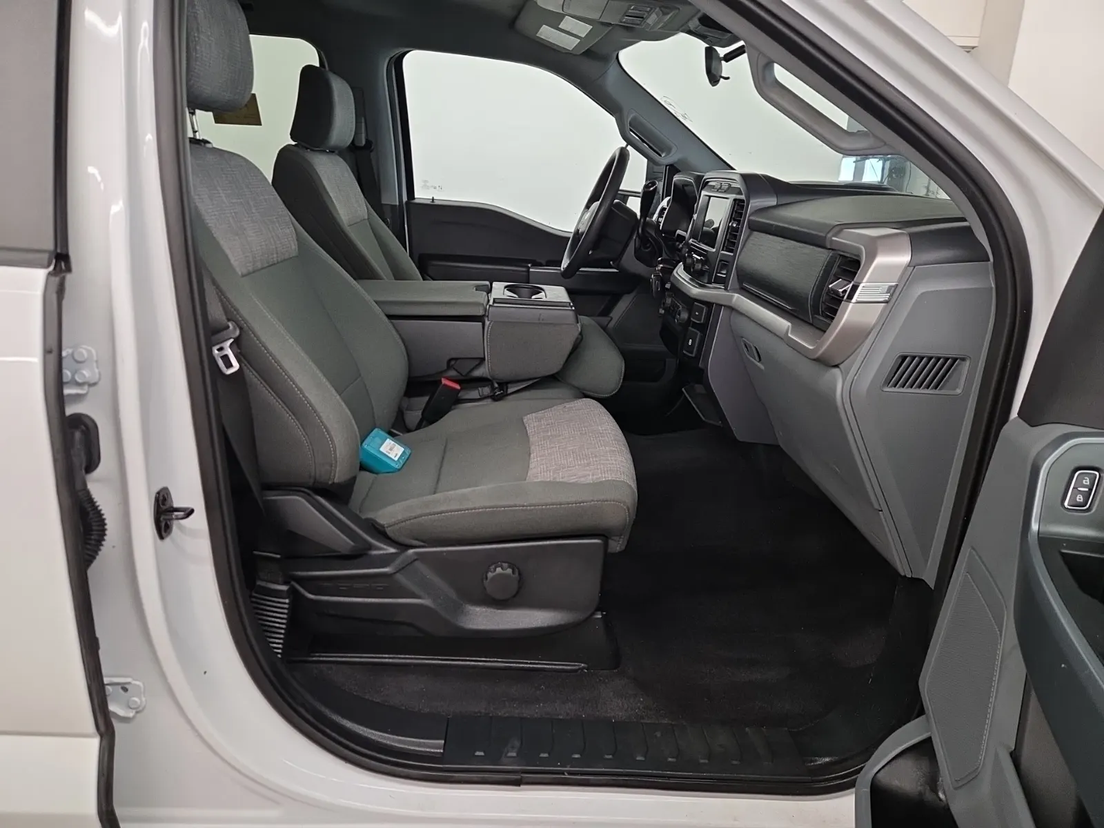 Right Side Interior Photo