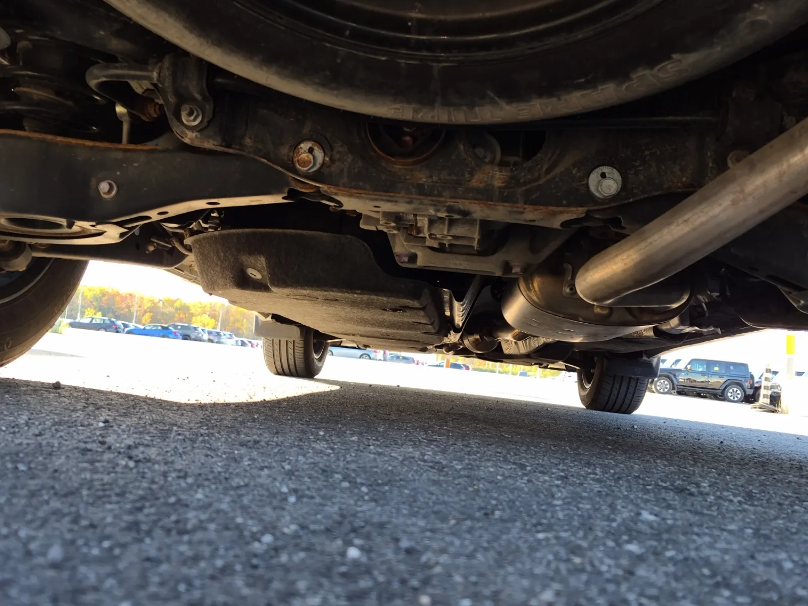 Undercarriage - Rear Photo
