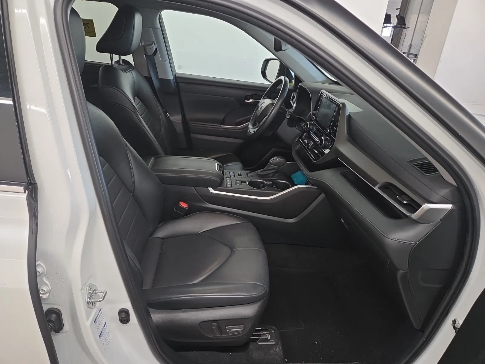 Right Side Interior Photo