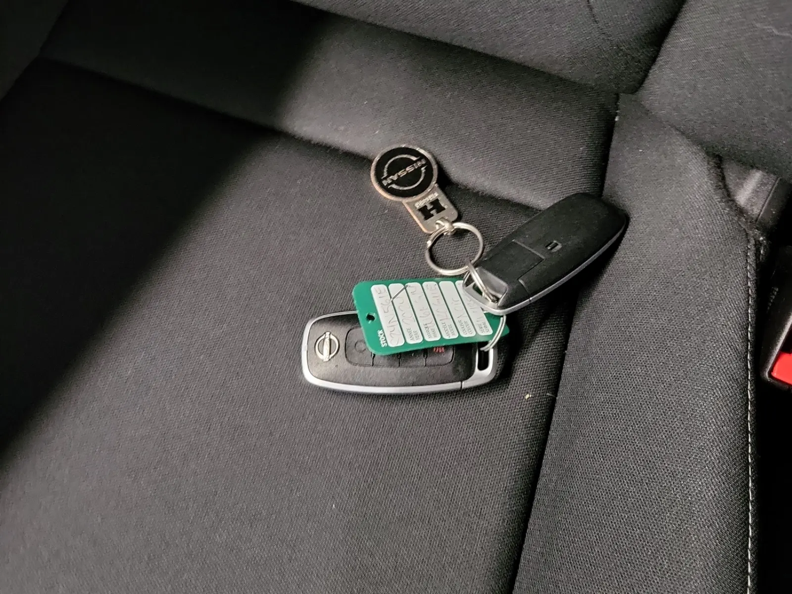 Keys/Fobs/Manual Photo
