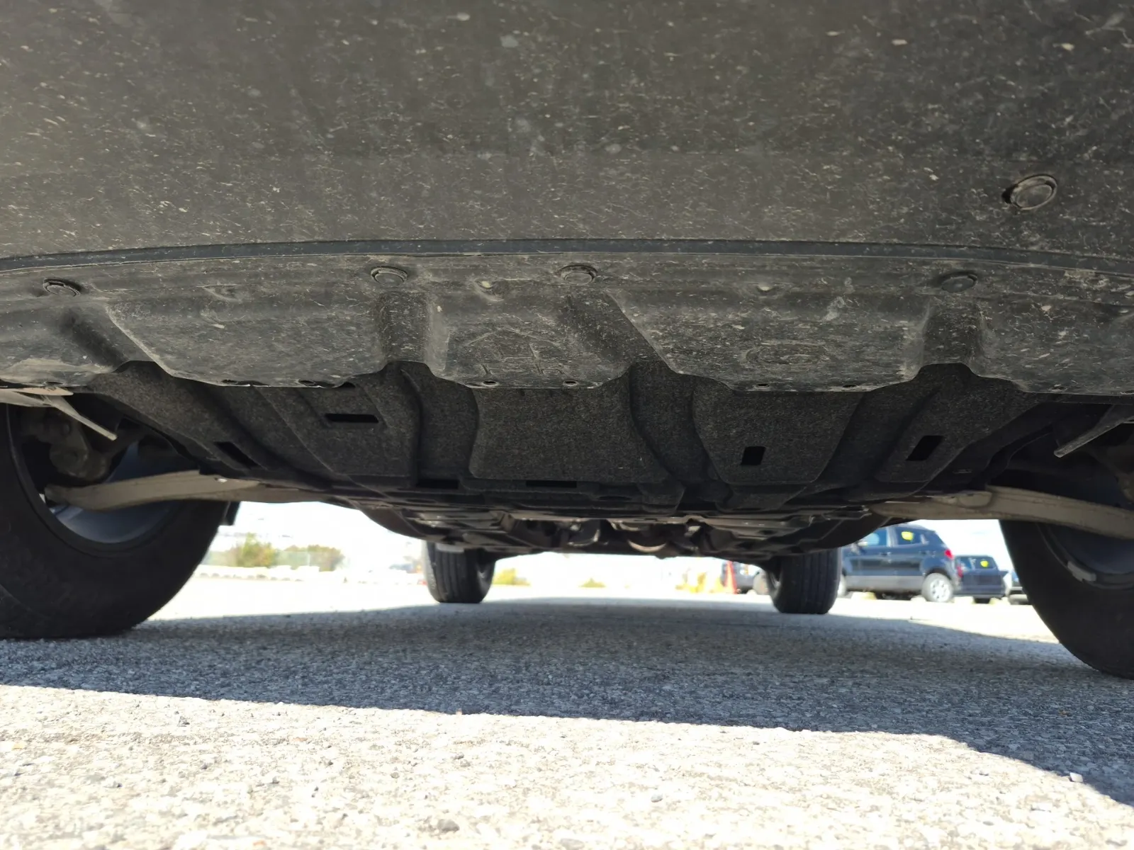 Undercarriage - Front Photo