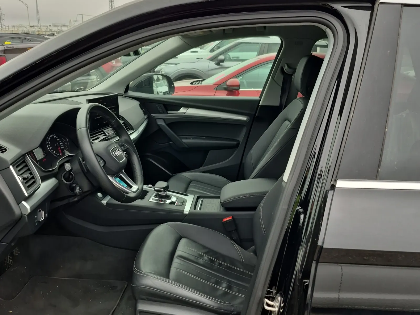 Front Interior Photo