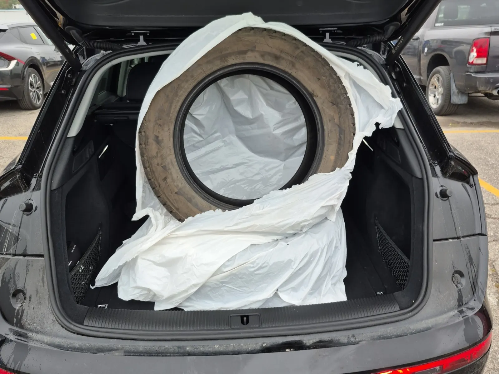 Spare Tire & Wheel Photo