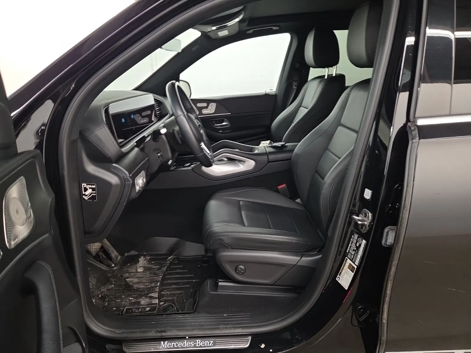 Front Interior Photo