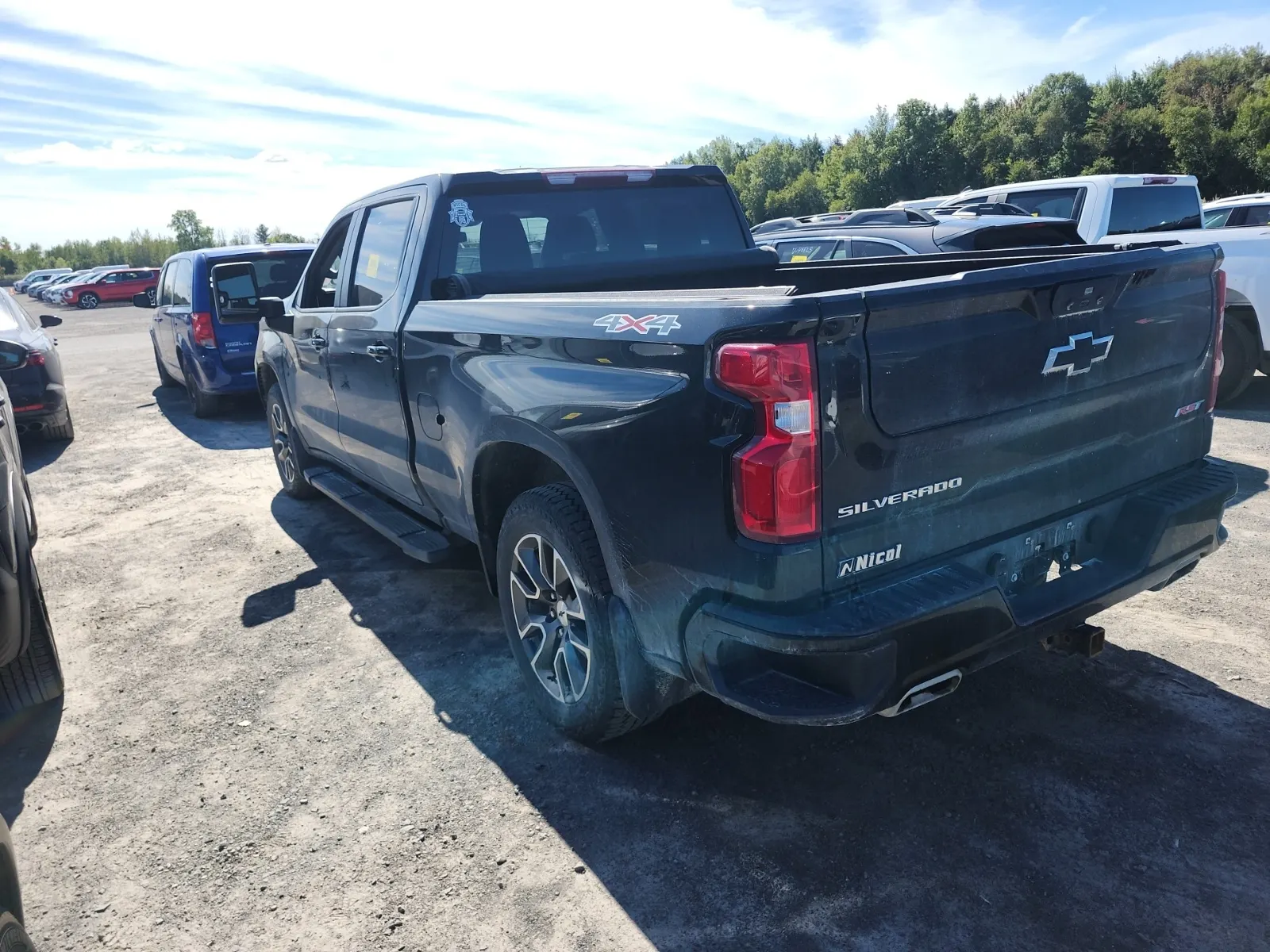 Driver Rear 3/4 Photo