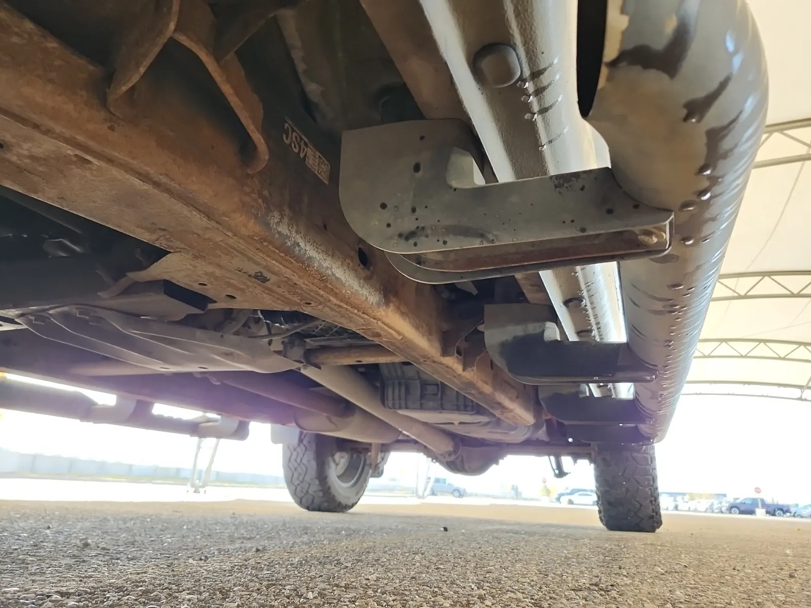 Undercarriage - Driver Photo