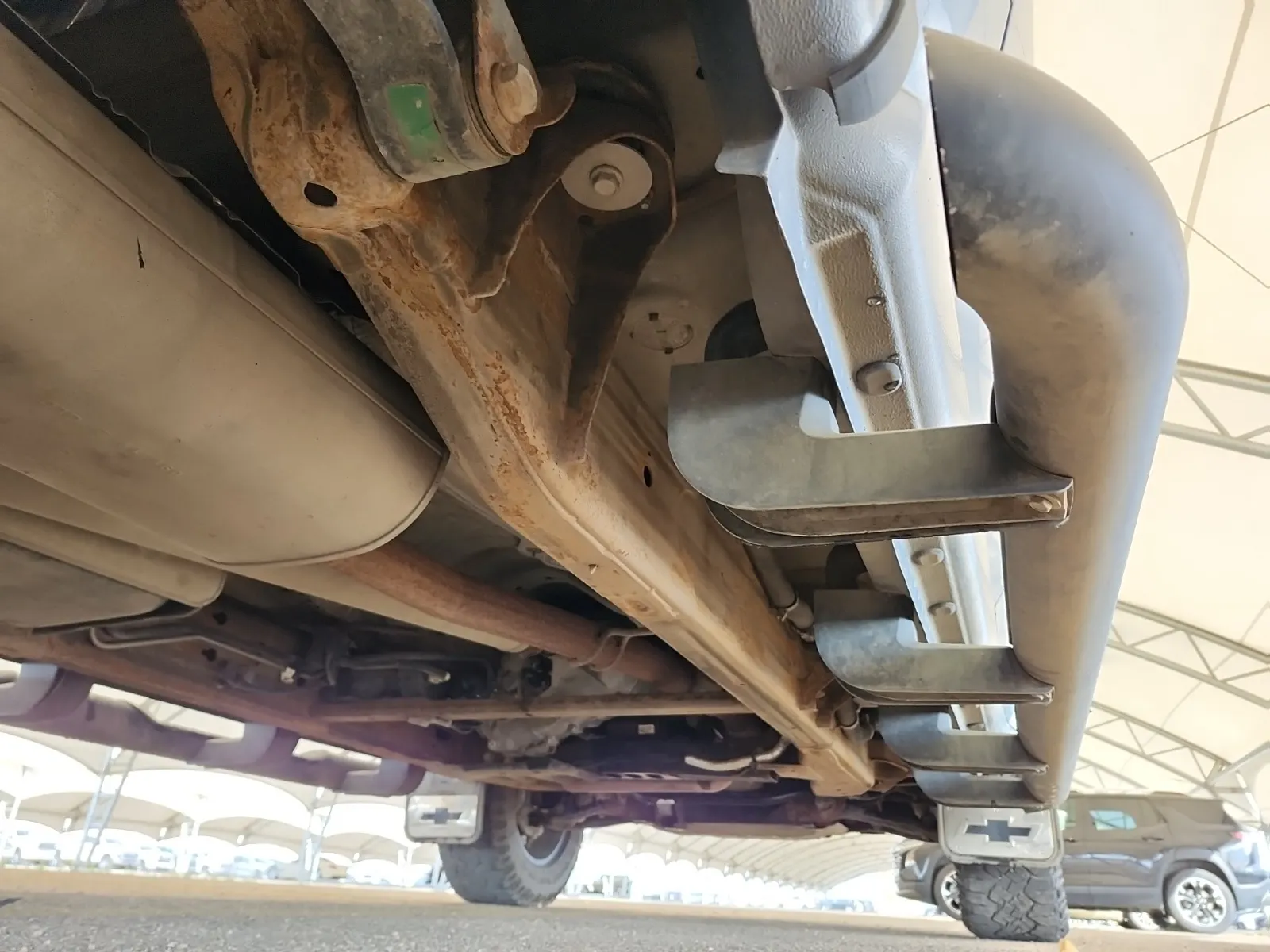 Undercarriage - Passenger Photo