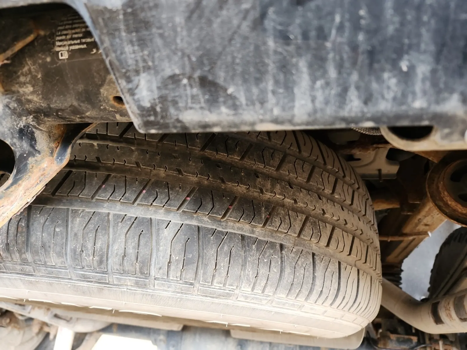 Spare Tire & Wheel Photo