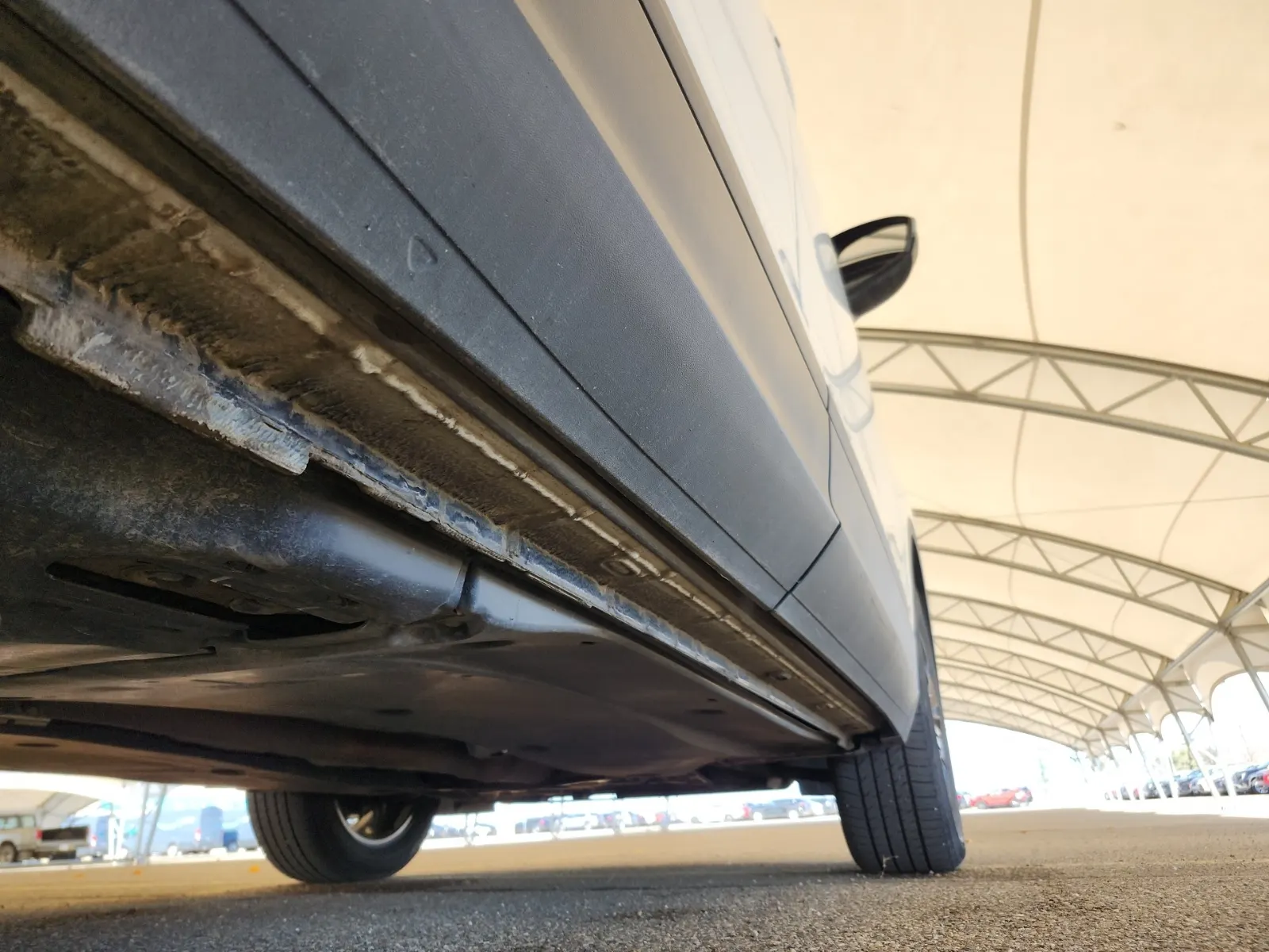 Undercarriage - Passenger Photo