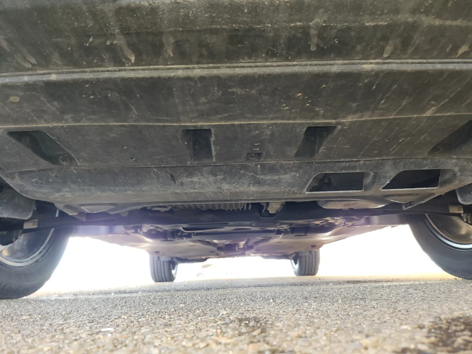 Undercarriage - Front Photo