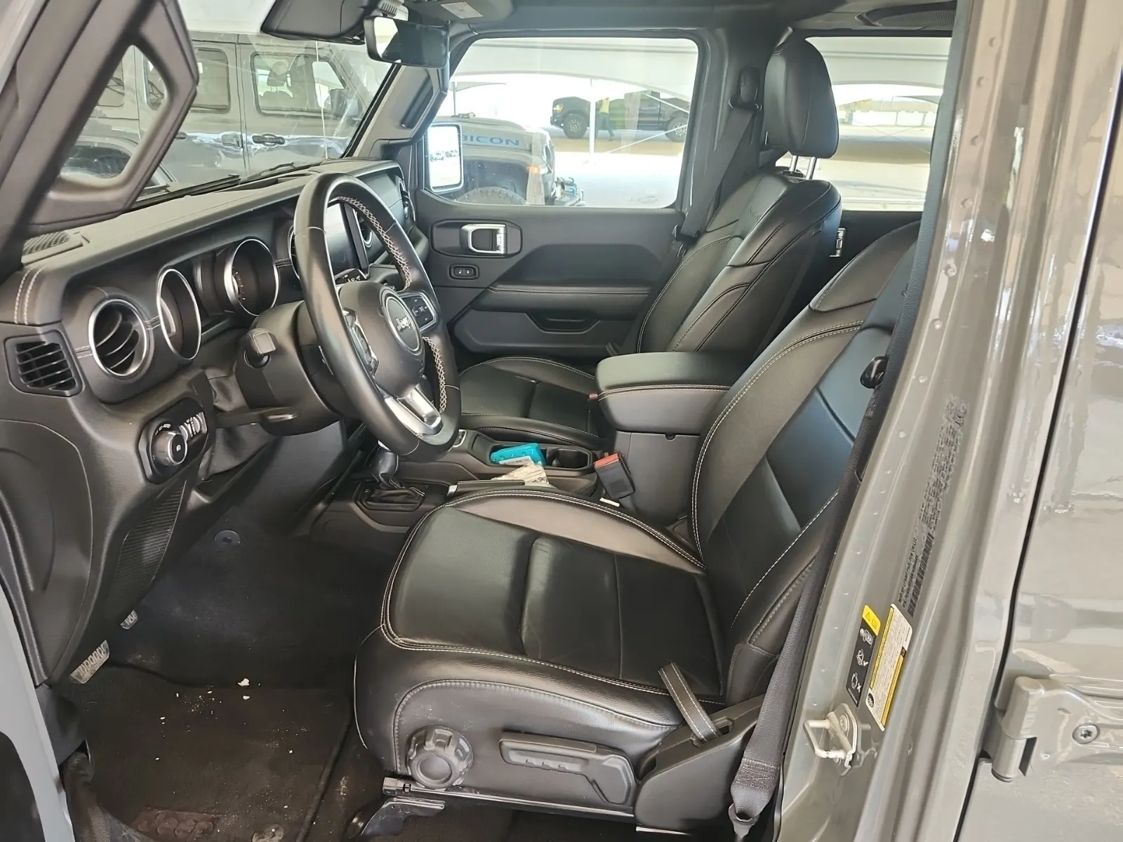 Front Interior Photo