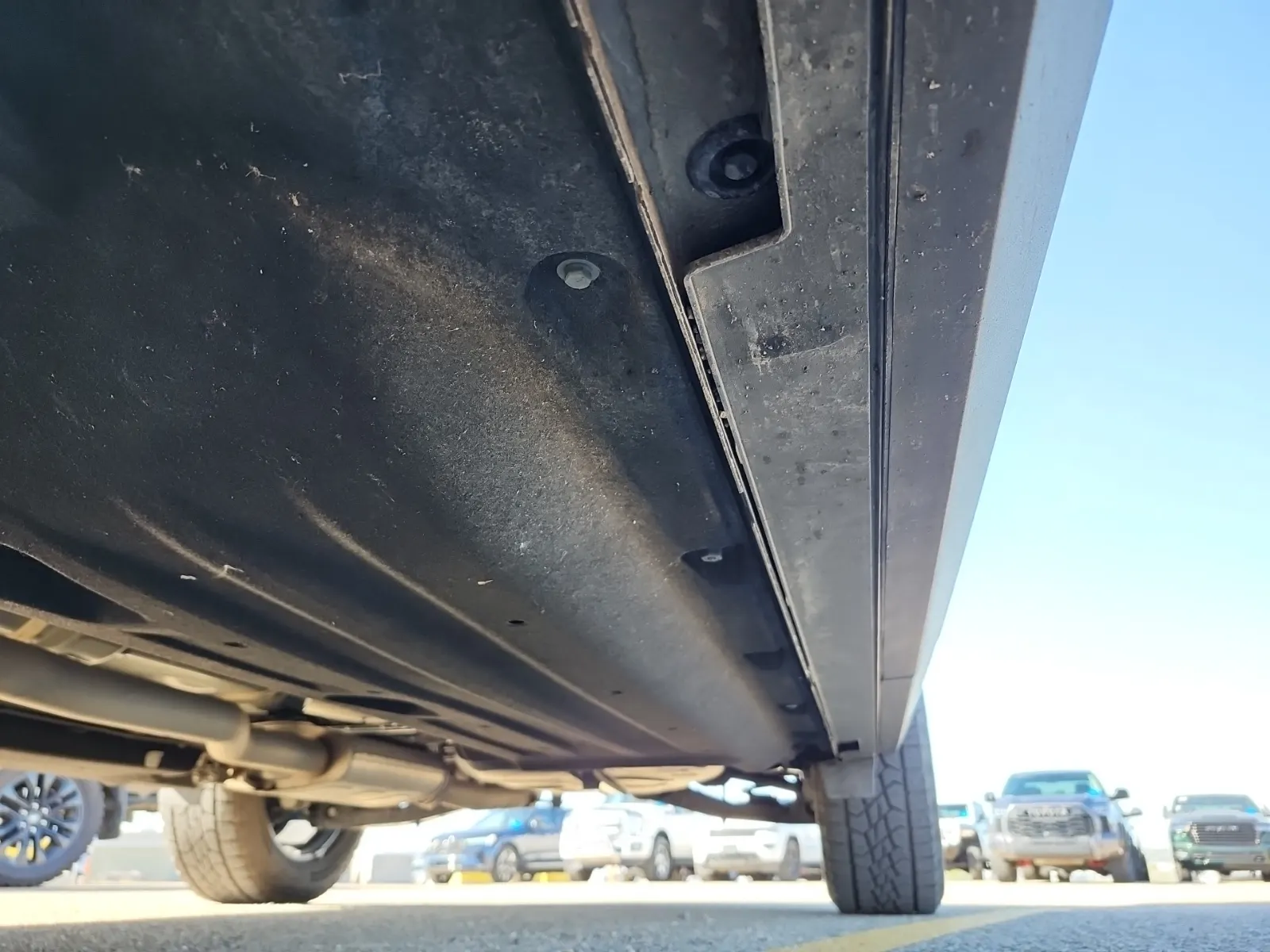 Undercarriage - Driver Photo