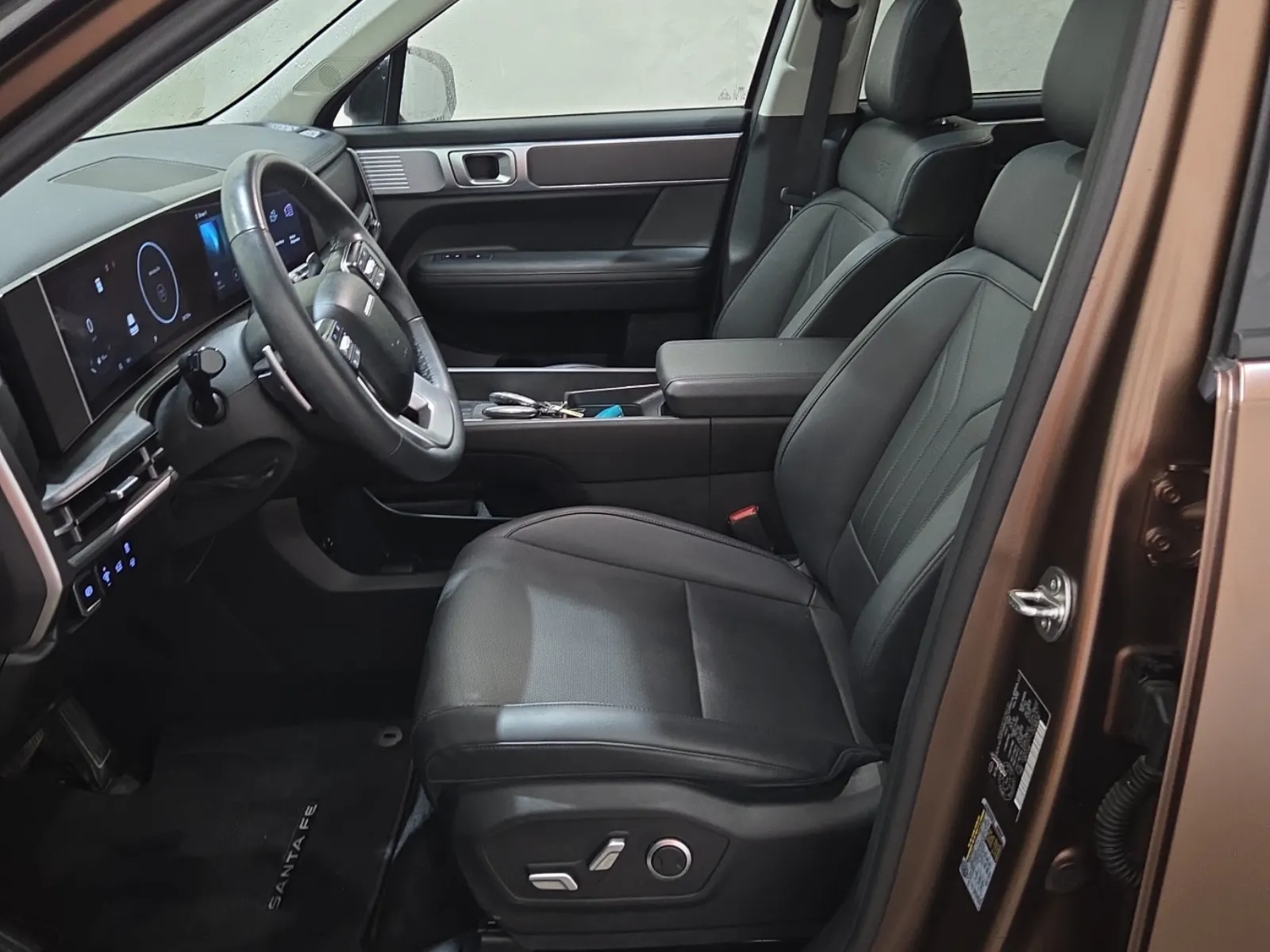 Front Interior Photo